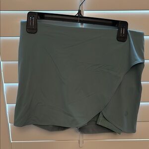 lululemon Skort in light green